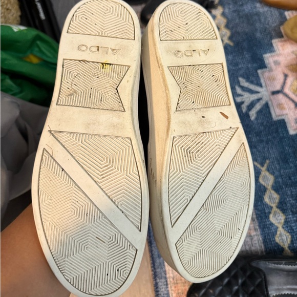 Black imitation snakeskin platform sneakers - Picture 3 of 4